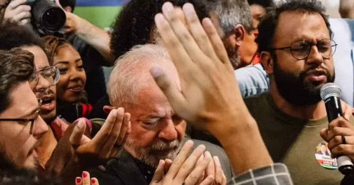 Lula da Silva em "Apocalipse dos Trópicos".